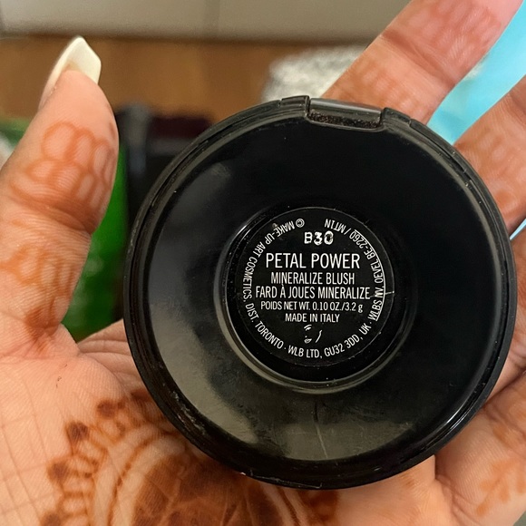 Mac Petal Power - Picture 2 of 2